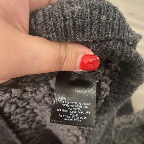 Moth Anthropologie textured knit pullover grey sweater long sleeve size small - Picture 7 of 7